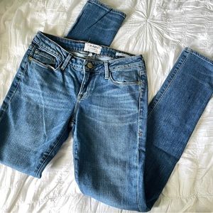 FRAME Denim Inez Blue Jeans
